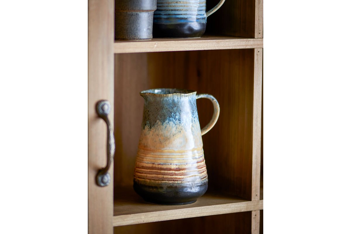 Krug Elvara – Steingut mit reaktiver Glasur in Mehrfarboptik