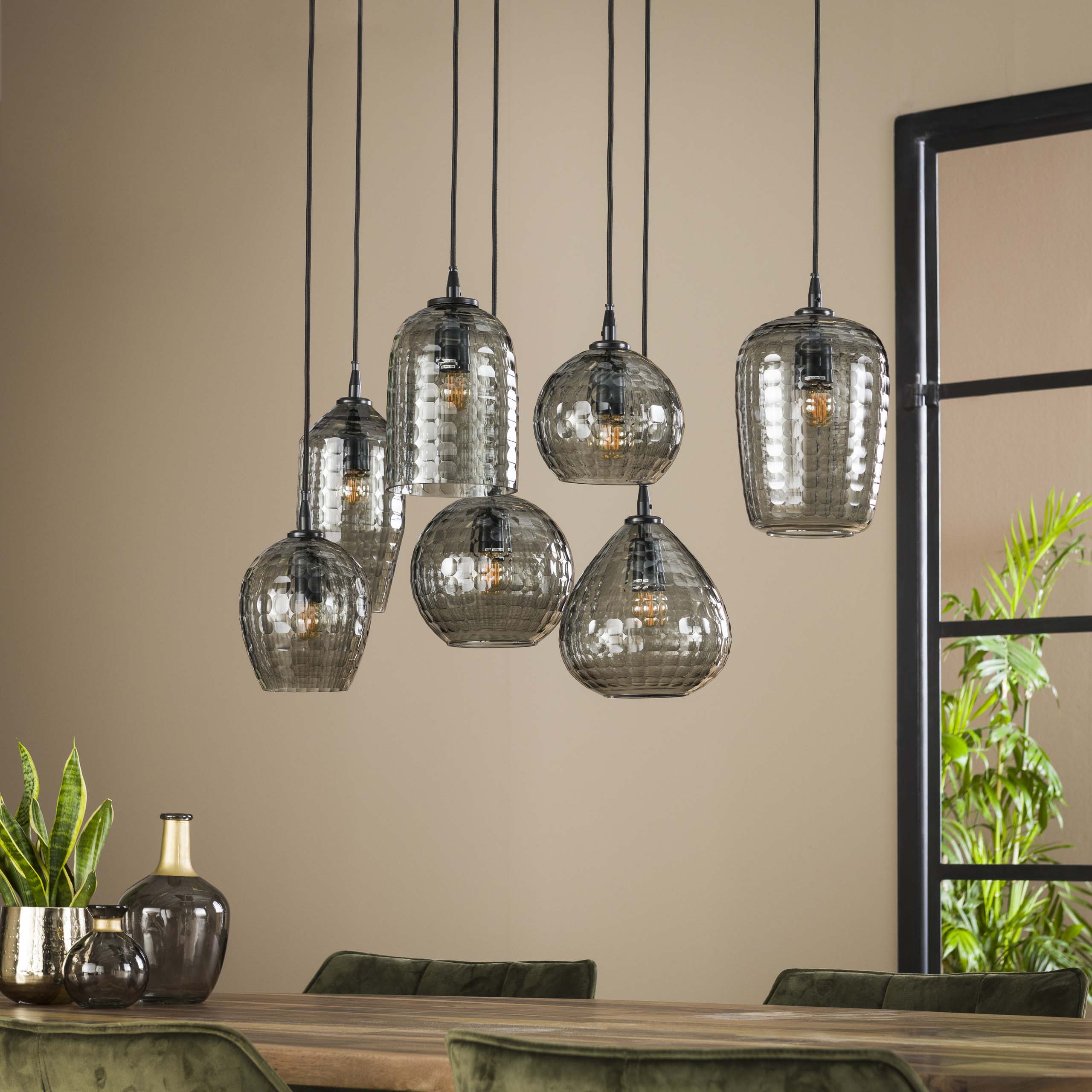 Pendelleuchte „Aurelia“ – mit 7 Leuchten im Rauchglas-Design und Metall Armatur