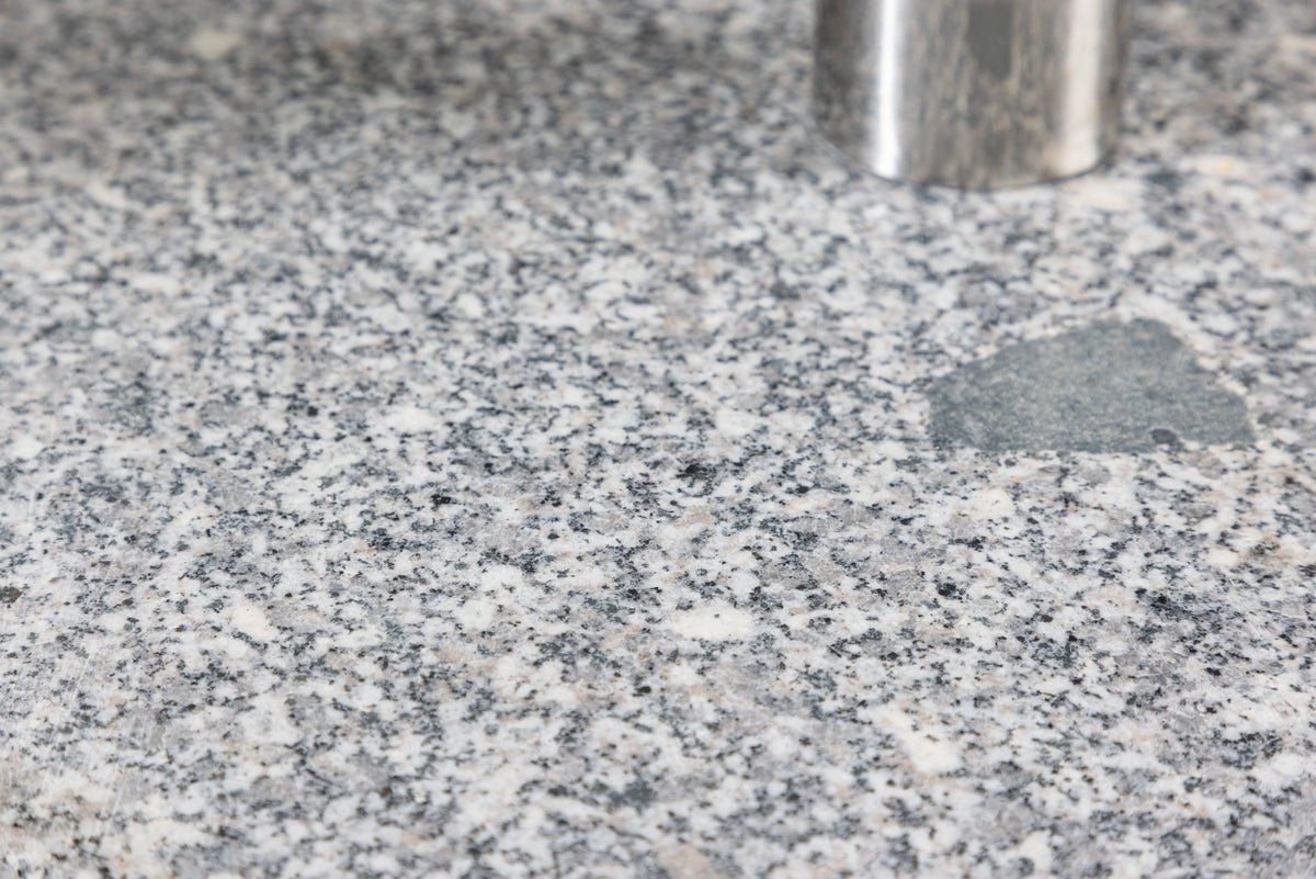 Sonnenschirmständer Dom - 40 kg Granit Schirmständer mit Rollen in Grau