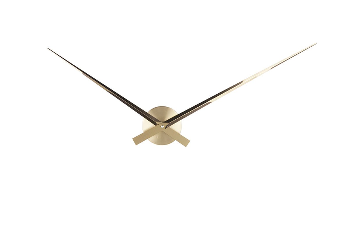 Wanduhr Ozzy – Offenes Design in Goldoptik