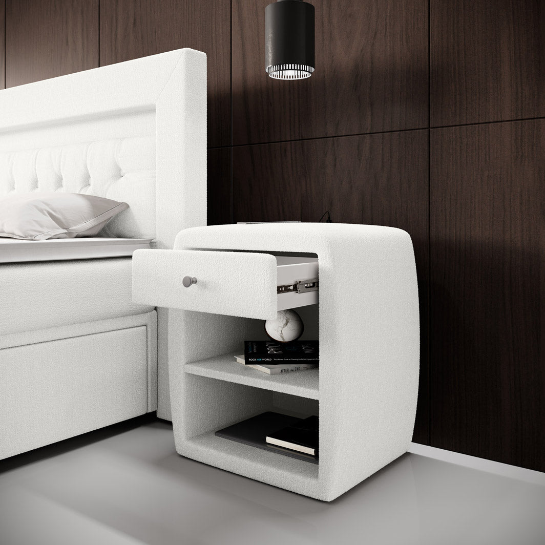 Designer Nachttisch Lilly mit USB Anschluss in Bouclé