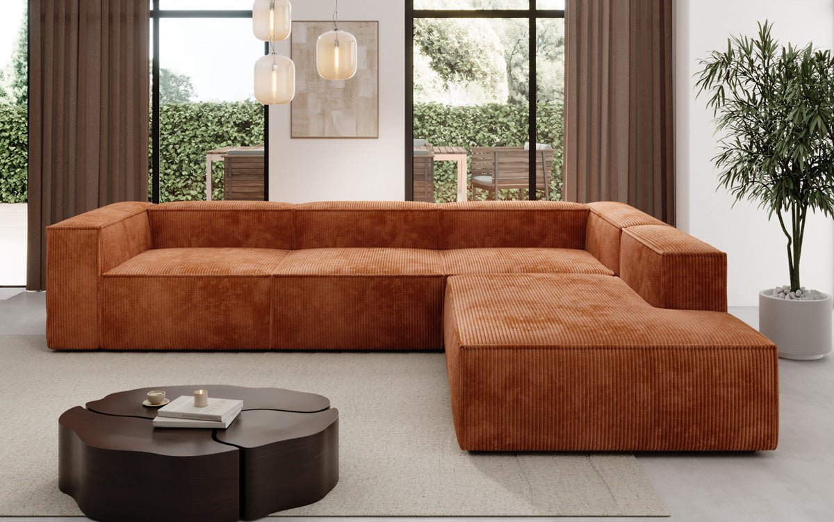 Designer Sofa Lesley L mit langer Ottomane in Cord