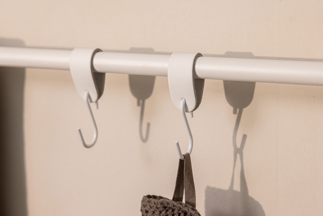 Handtuchhalter Vana – minimalistisch, rund oder eckig, drei Breiten