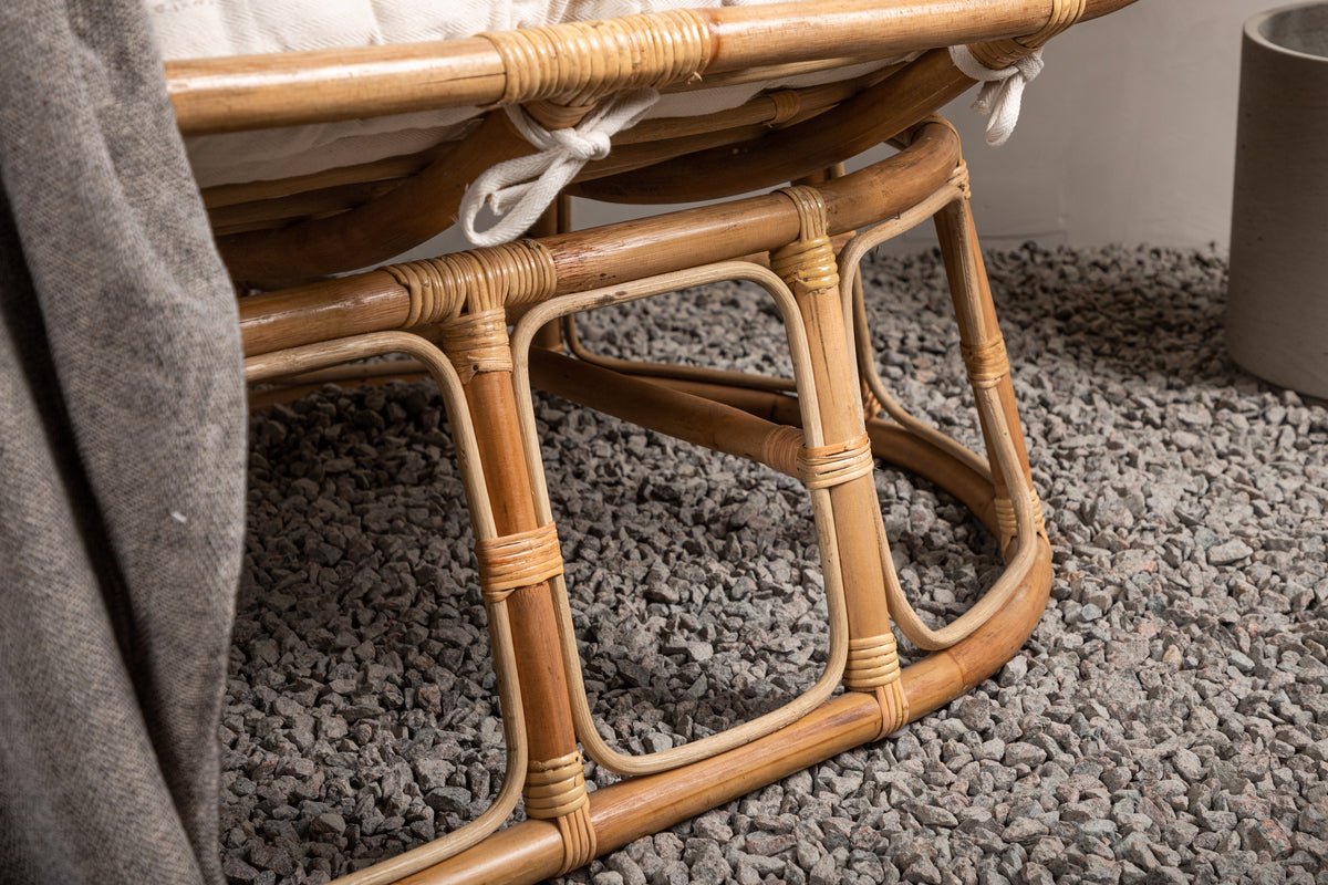 Loungesessel Caroline – aus Rattan inklusive weißem Kissen