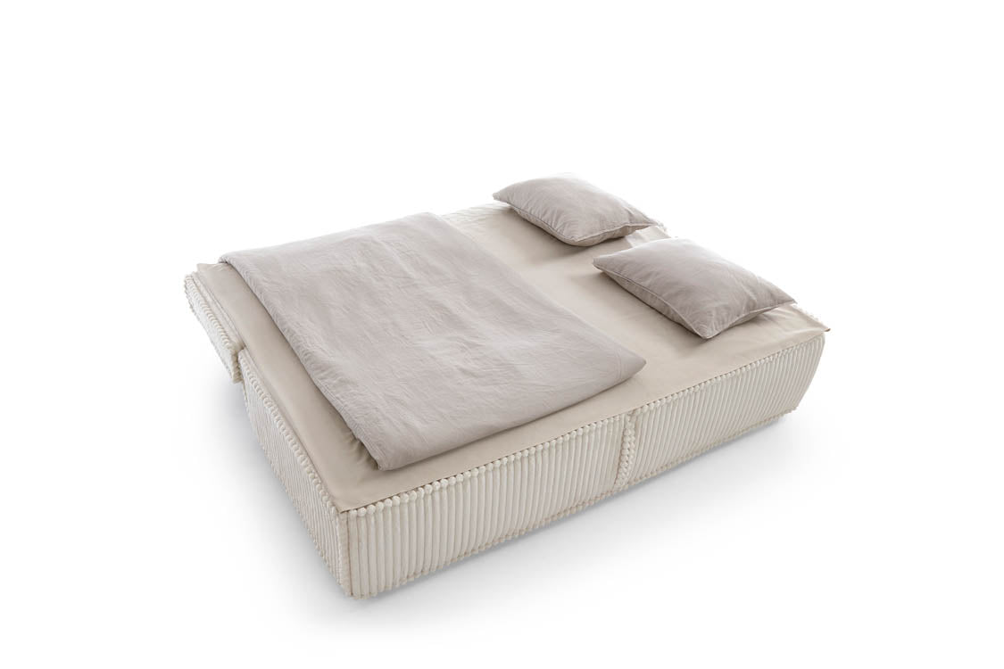 Designer Sofa Komma mit Schlaffunktion und Stauraum