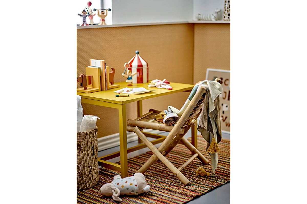 Buchstütze Lissi - aus Holz im Hundedesign für Kinder