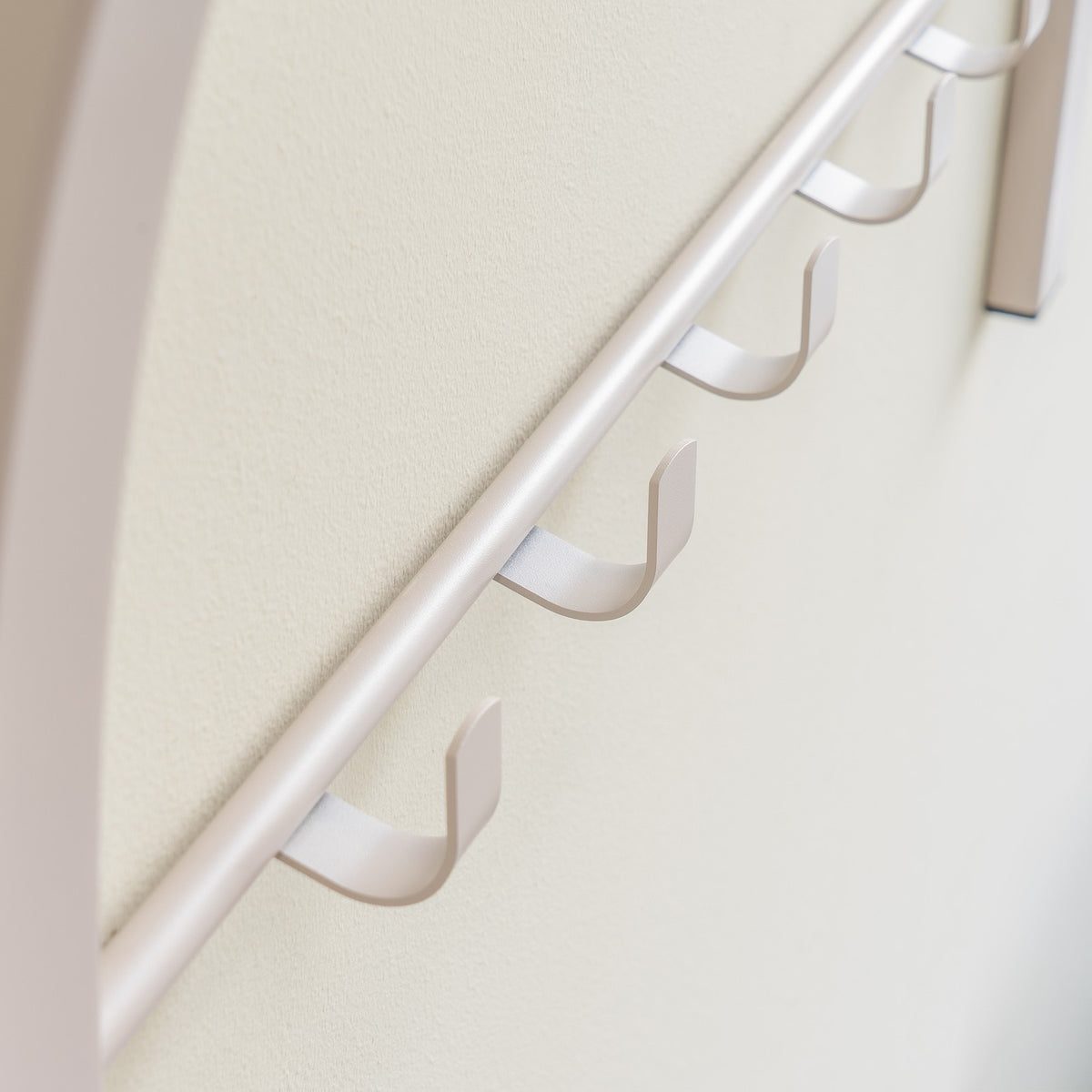 Designer Wandgarderobe Lorino