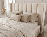 Designer Polsterbett Viola in Samt – Beige