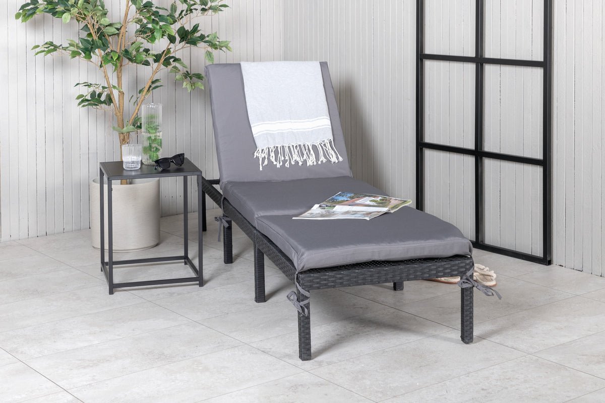 Chaise longue de jardin Balboa - rotin synthétique noir avec dossier réglable