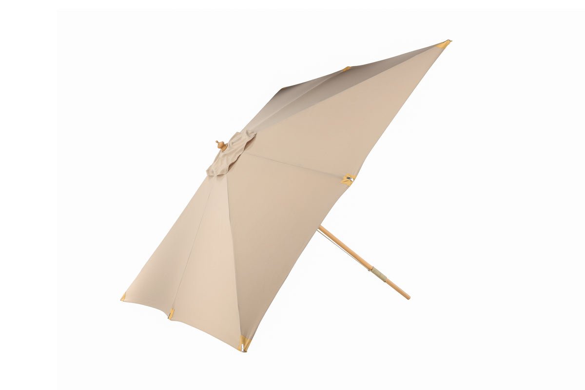 Parasol Albora – 300 x 300 cm de couleur Marron avec structure en hêtre