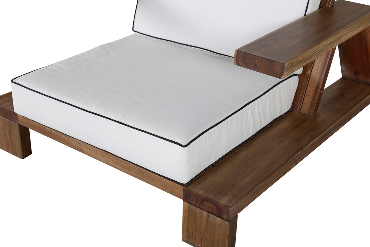 Fauteuil lounge de jardin Daria - en bois d'acacia avec coussins blancs