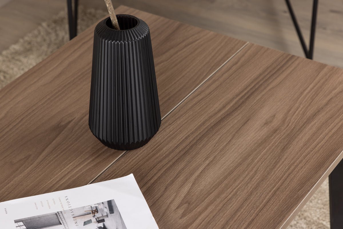 Table basse Hator - avec cadre en acier et aspect noyer