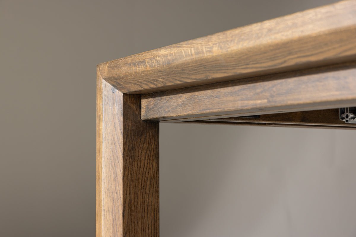 Table à manger Wainui - fabriquée en bois de chêne robuste