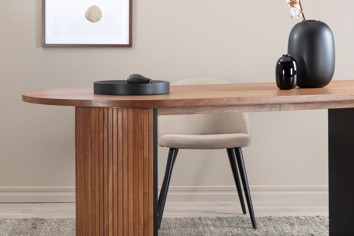 Table à manger Moani - avec cadre robuste au design nervuré