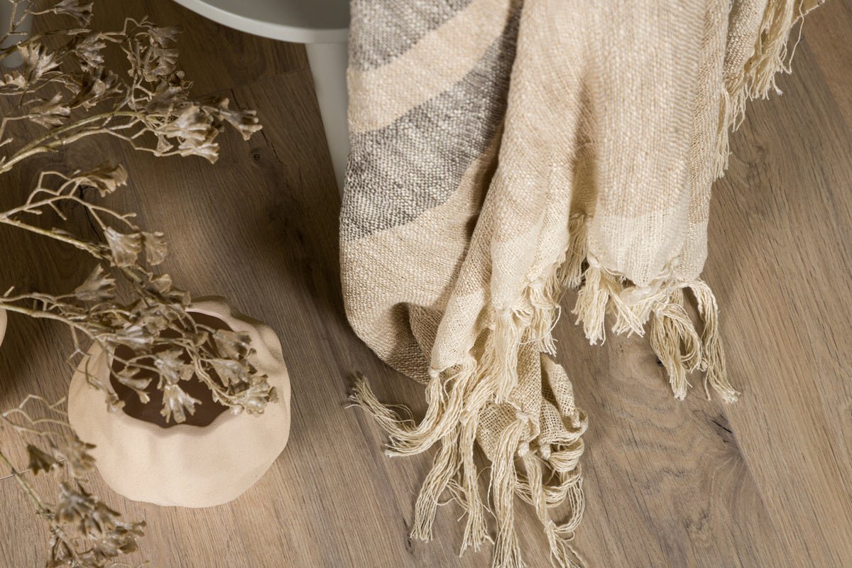 Tagesdecke Lunara – 170×130 cm mit Fransen & Struktur-Webdesign