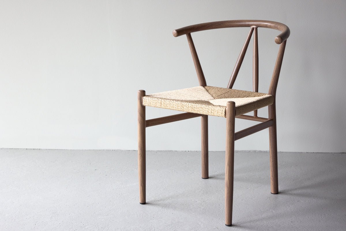 Chaise Fliou - avec assise tressée élégante