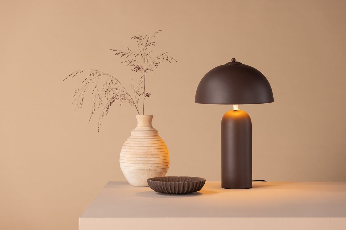 Lampe de table « Terranova » – Élégance en pierre brune avec abat-jour rond