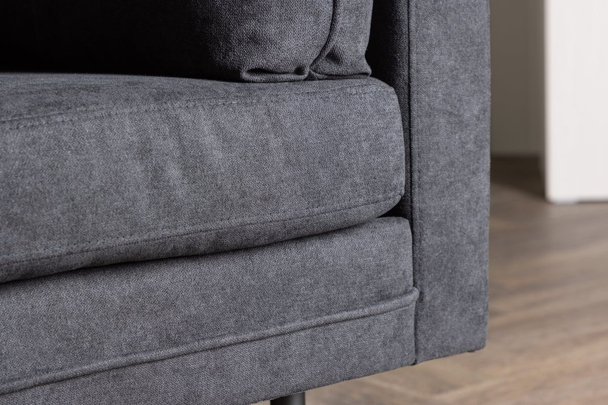 Fauteuil Pippi Longstocking - différentes couleurs et matériaux disponibles