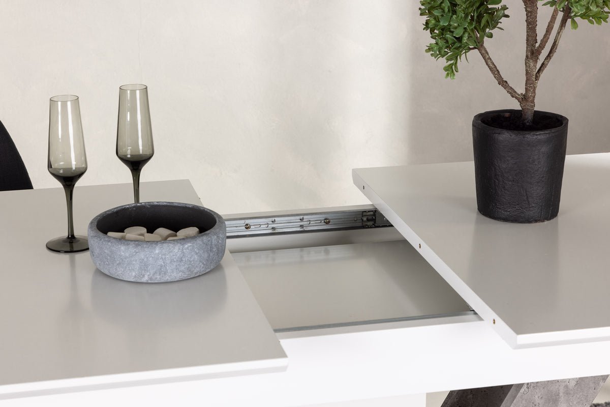 Table à manger Sihana - au design noble et distinctif