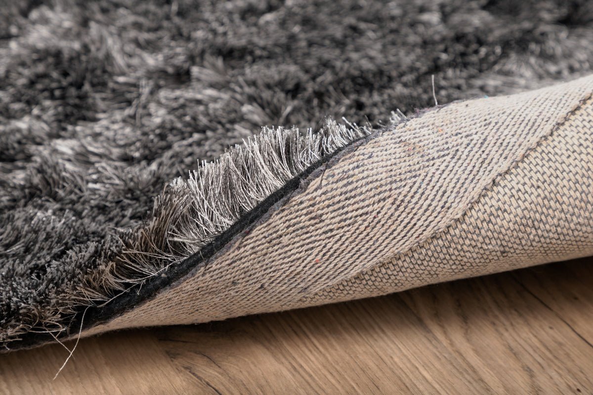 Teppich Aylin – mit Schimmeroptik aus Polyester & Baumwolle