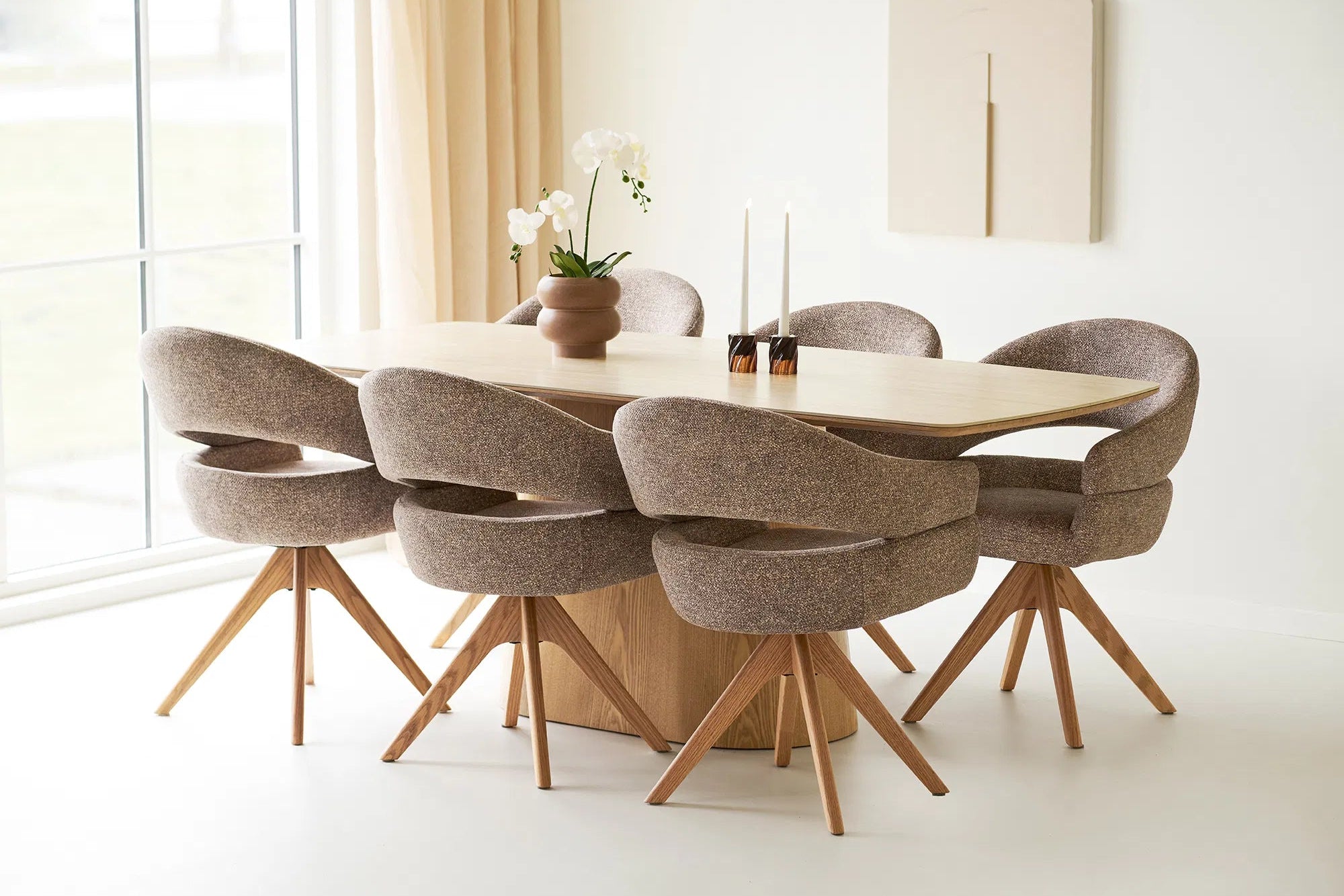 Table à manger Virella - aspect bois