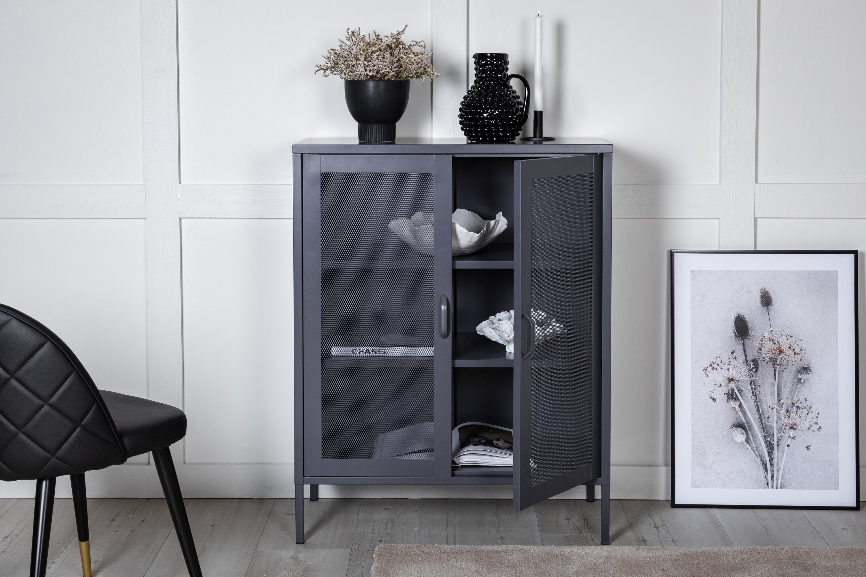 Commode Linje – en Gris avec deux portes