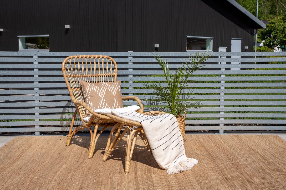Fauteuil de jardin Elenore - en naturel avec coussin inclus