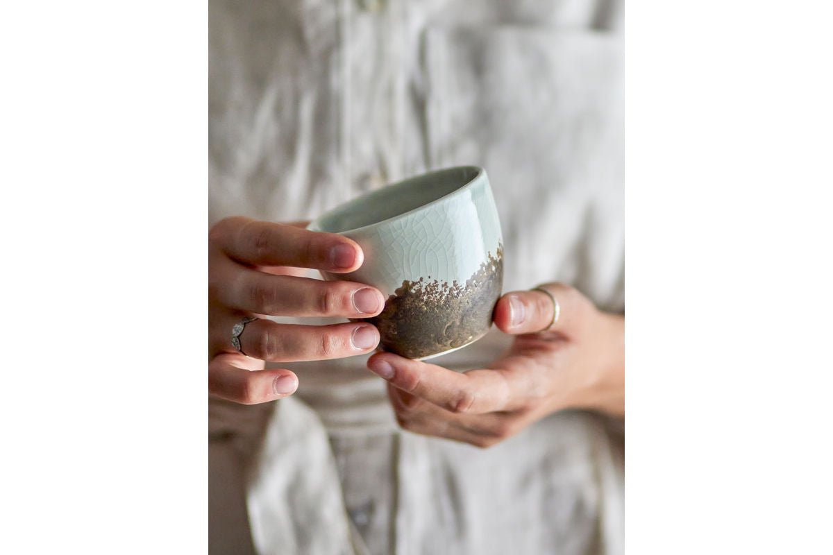 Tasse Avelin - aus Steingut gefertigt - ohne Henkel