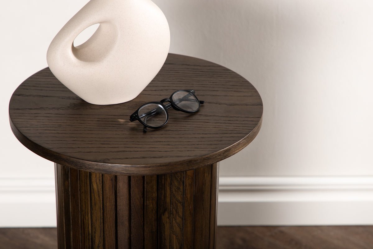 Table d'appoint Nala – design moderne avec détails nervurés