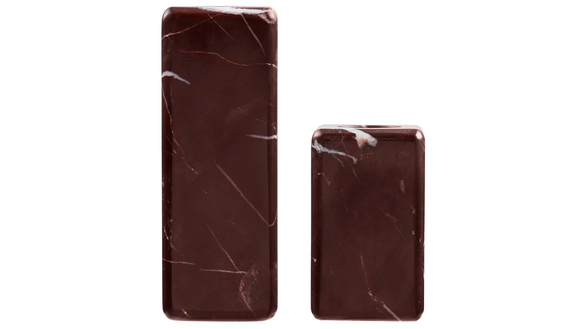 Lot de 2 bougeoirs William - en marbre rouge châtaigne
