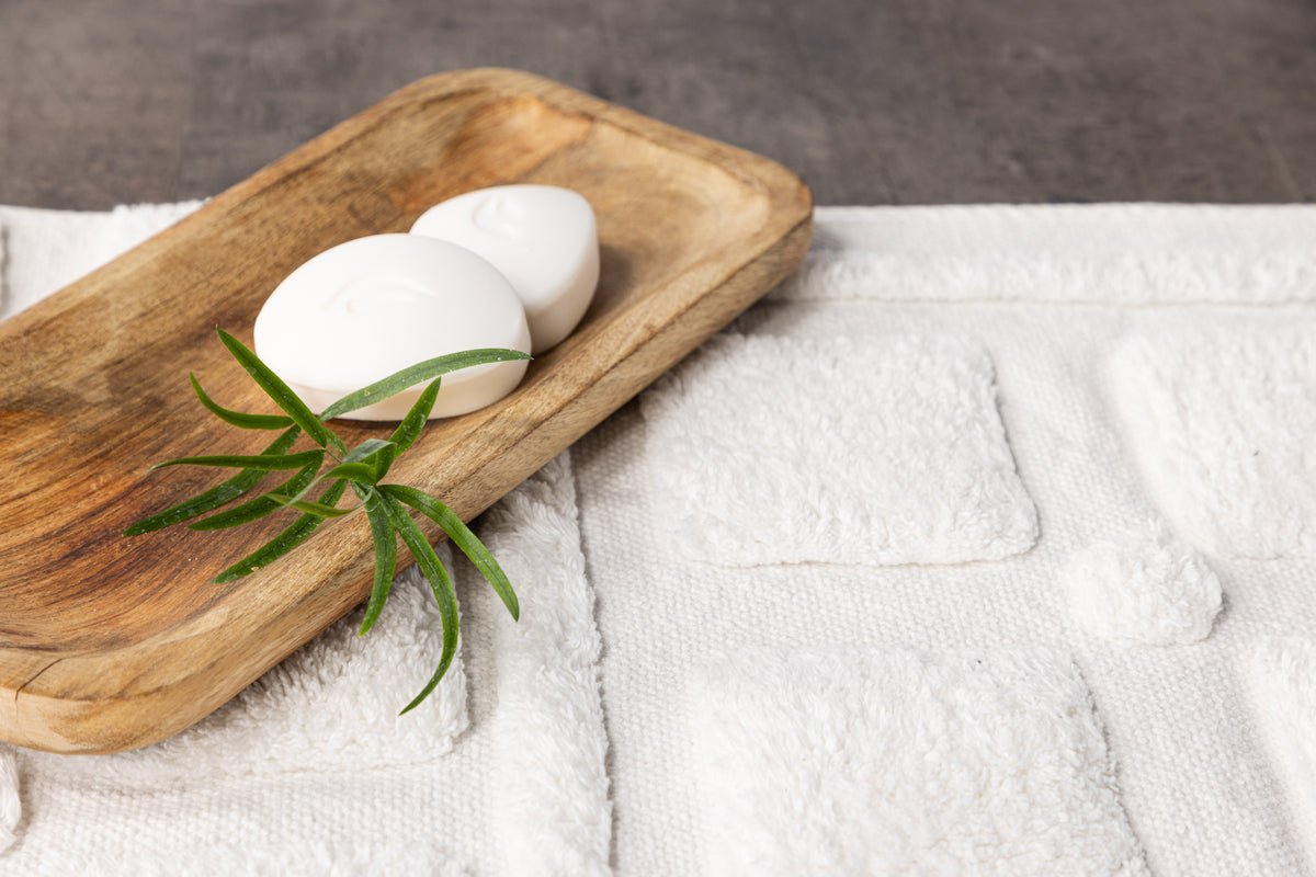 Tapis de bain Balian - en blanc clair en coton doux