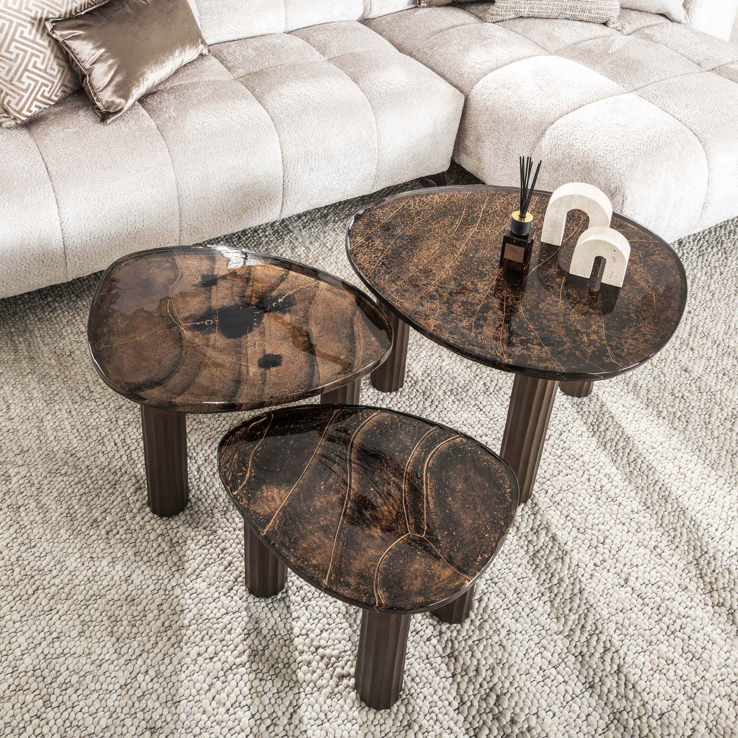 Table basse Elysium - Taille S en cuivre antique ou or antique avec verre moulé