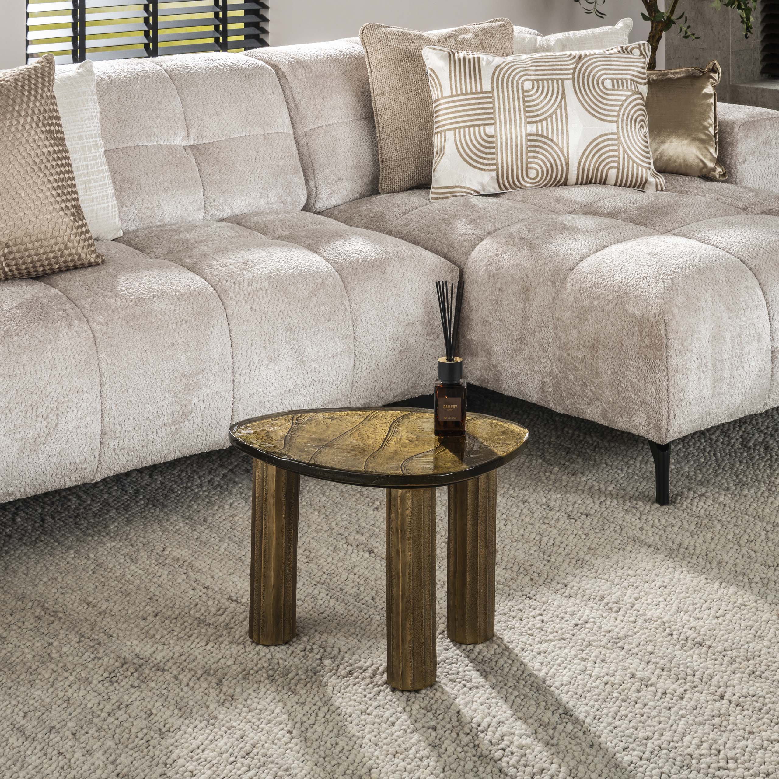 Table basse Elysium - Taille S en cuivre antique ou or antique avec verre moulé