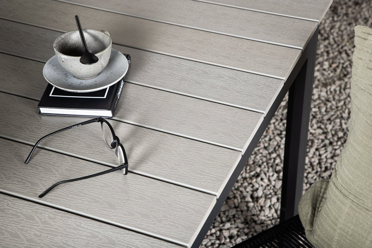 Table de jardin Kairen - parfaite pour des moments conviviaux en plein air