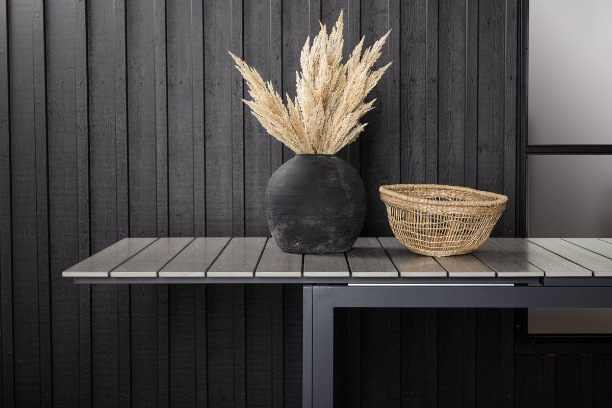 Table de jardin Kairen - parfaite pour des moments conviviaux en plein air