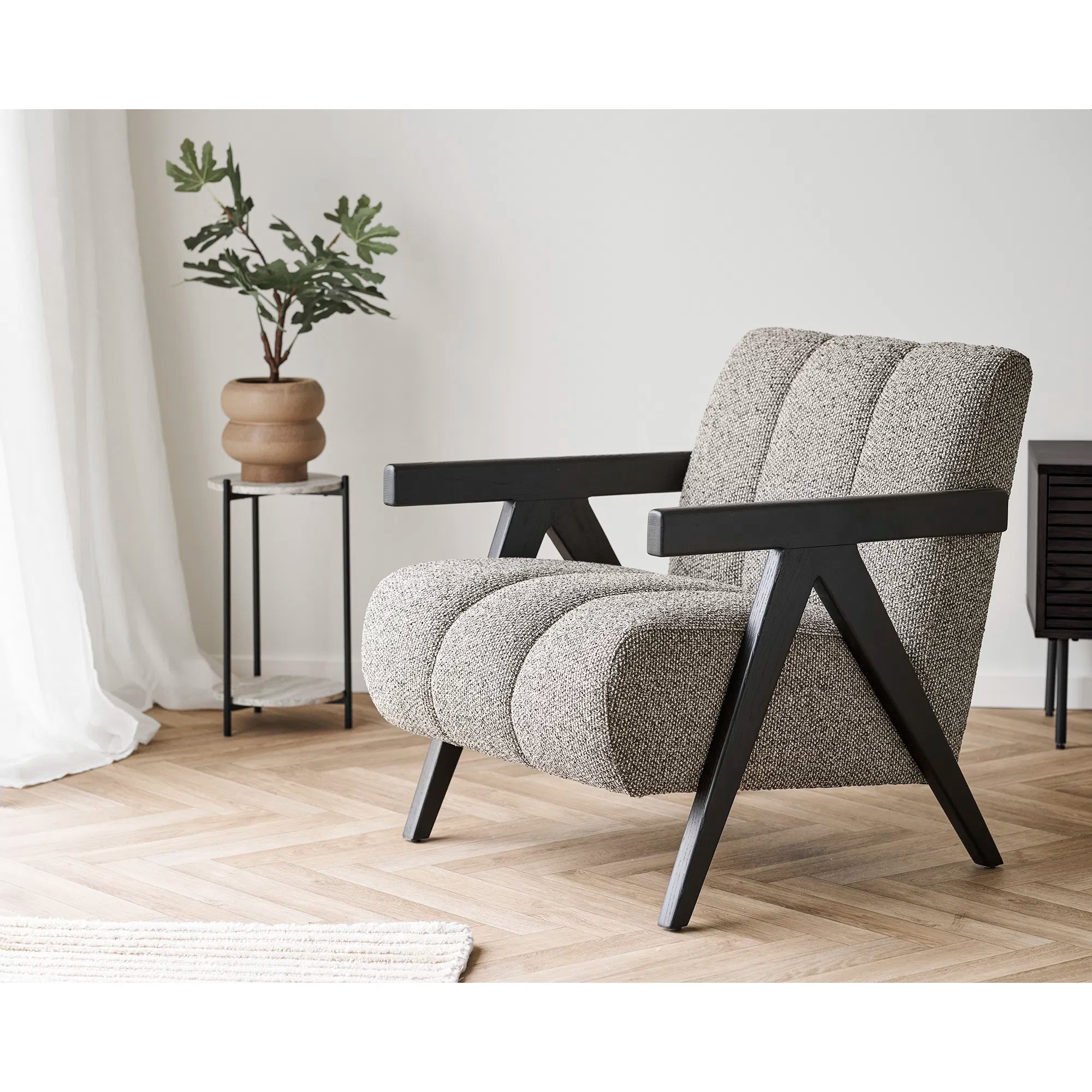 Pot de fleurs « Arvello » – Design en céramique marron avec forme organique