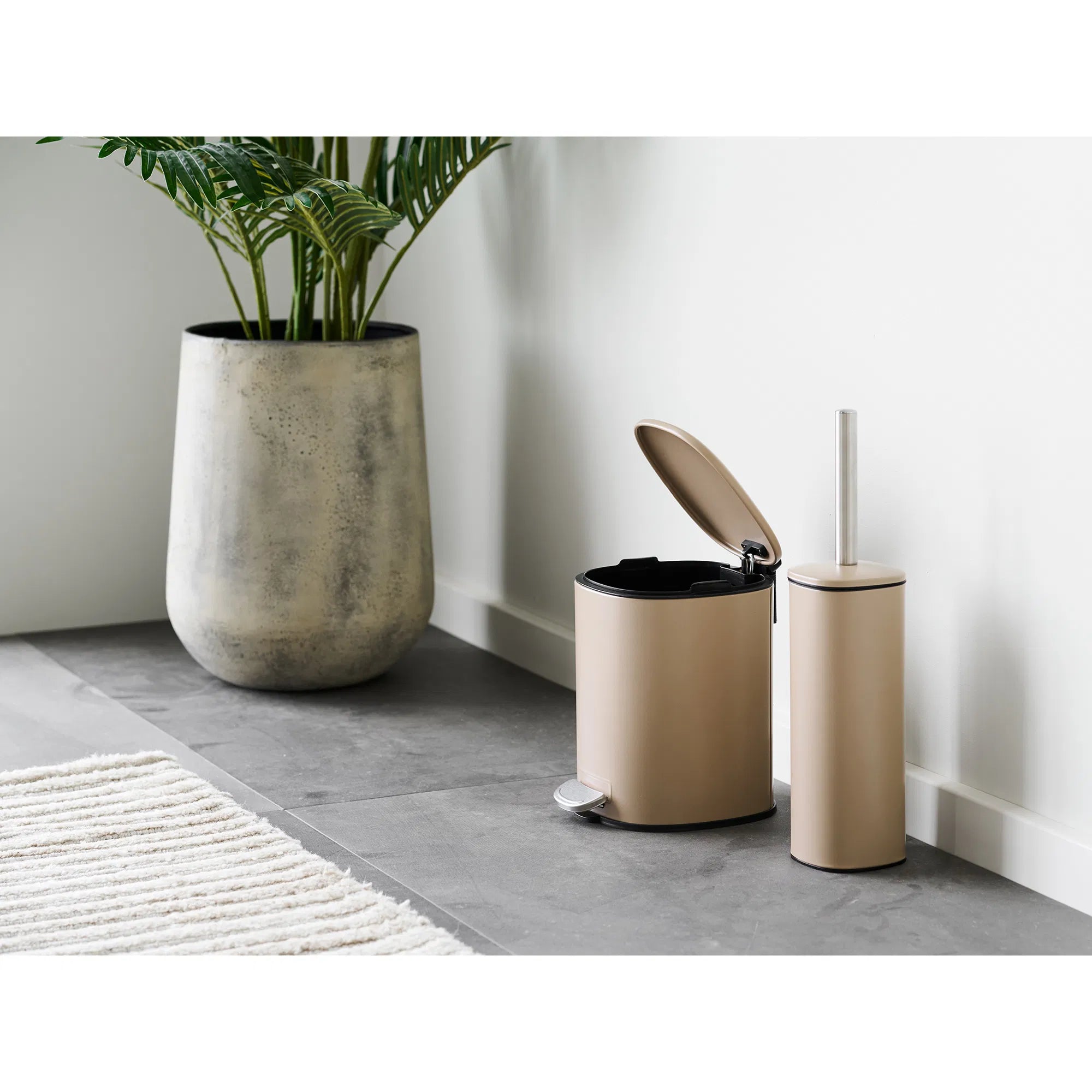 Vase Narvella - en métal avec finition beige antique (lot de 2)