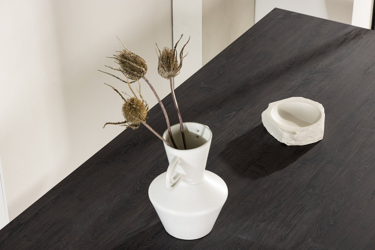 Table à manger Koru - avec plateau généreux en imitation chêne