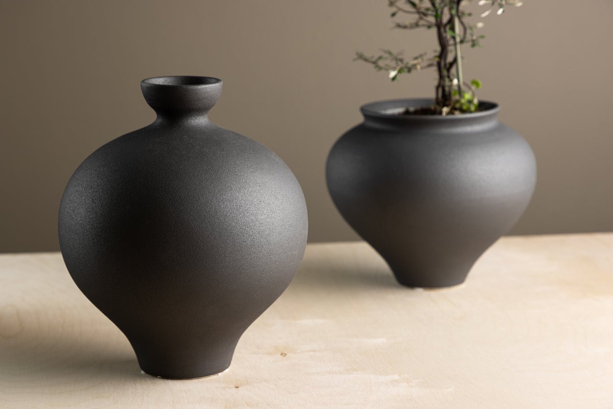 Vase Rellis Ø20 cm – Moderne avec une touche ludique
