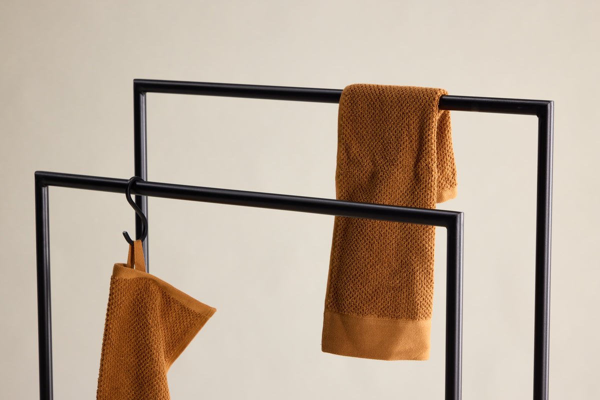 Garderobe Norello – Porte-manteau minimaliste en acier