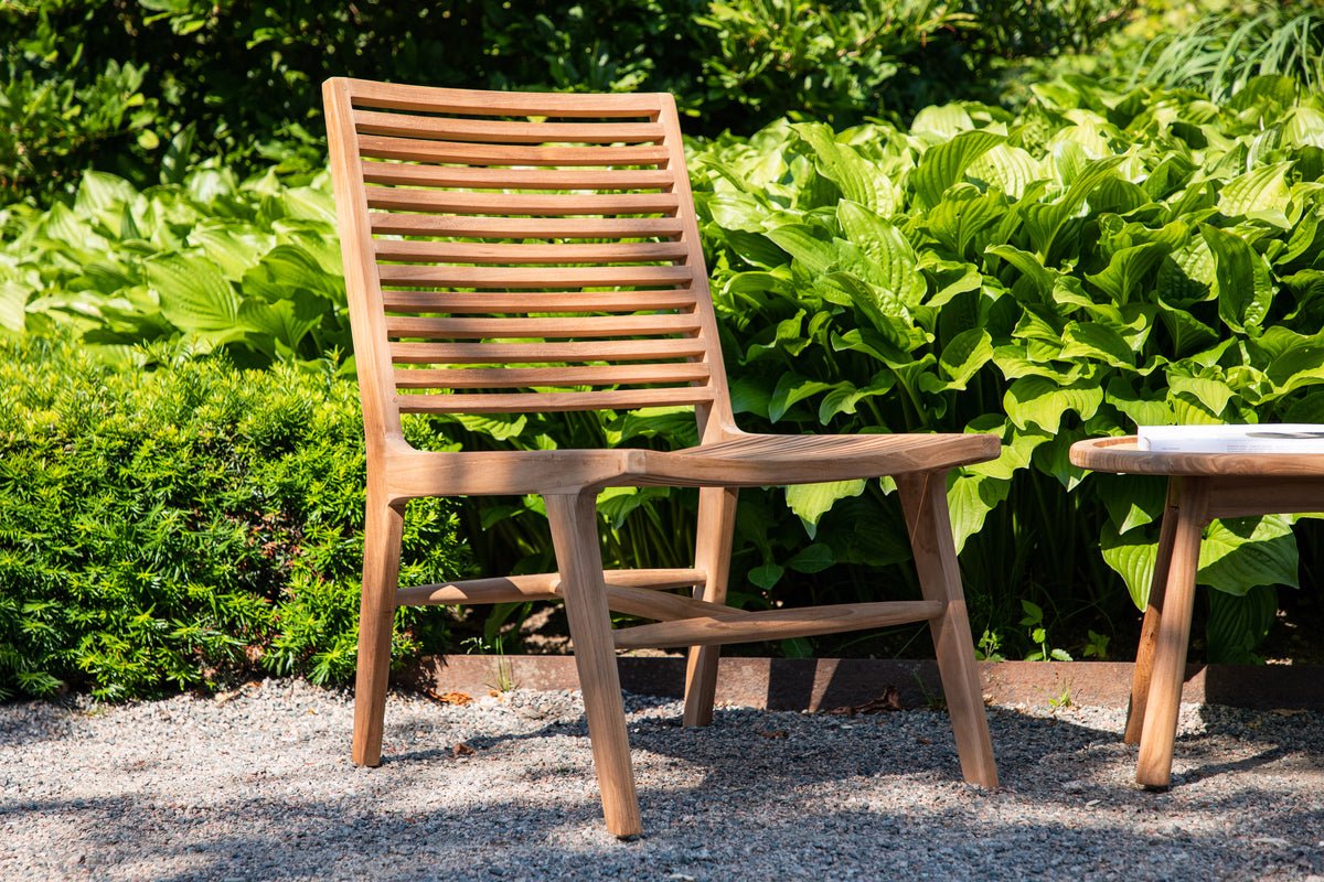 Chaise de jardin Malea - en bois de teck à l'aspect naturel