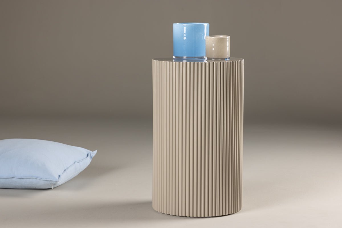 Table d'appoint Elvira – design moderne en trois couleurs