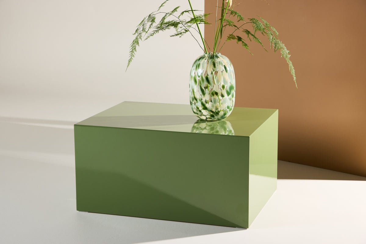 Table basse/table d'appoint Rivana – simple et polyvalente