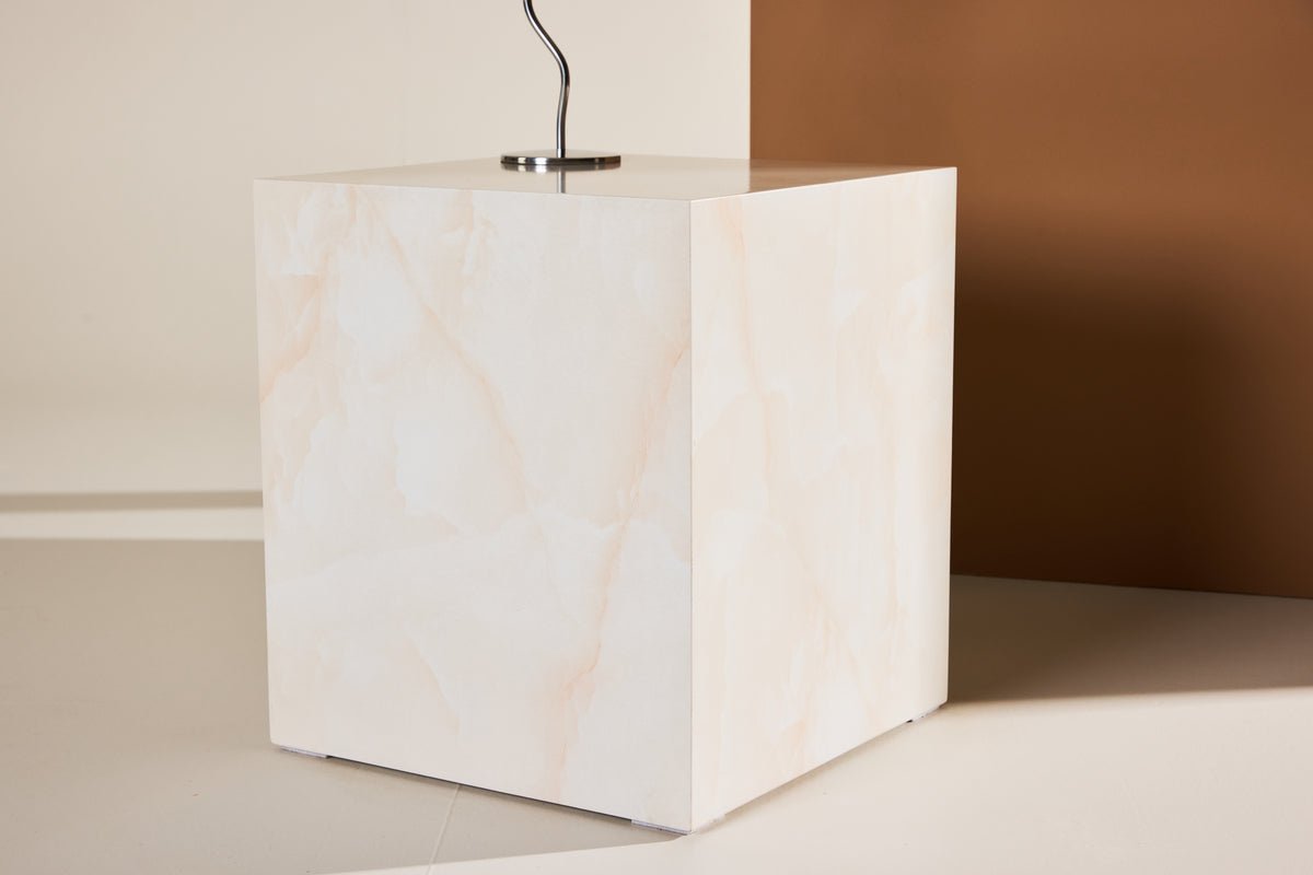 Table basse/table d'appoint Nivara – cube avec un aspect exceptionnel