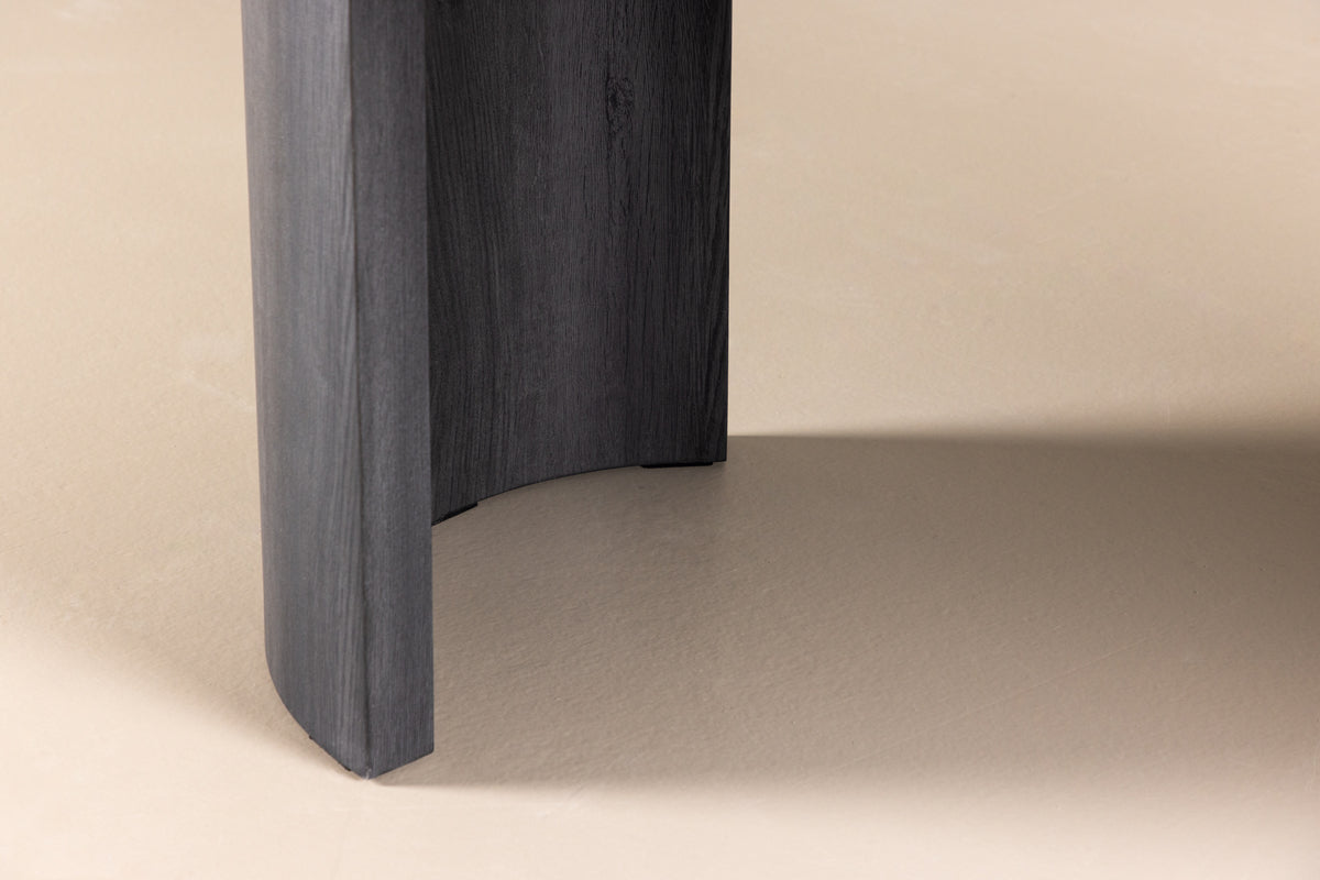 Table à manger Veyla - une table à manger ovale élégante en Noir