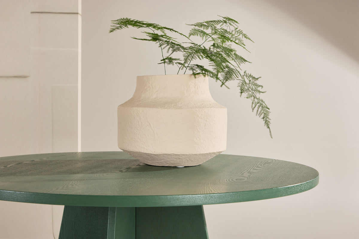 Table à manger Talia - une table ronde au design moderne