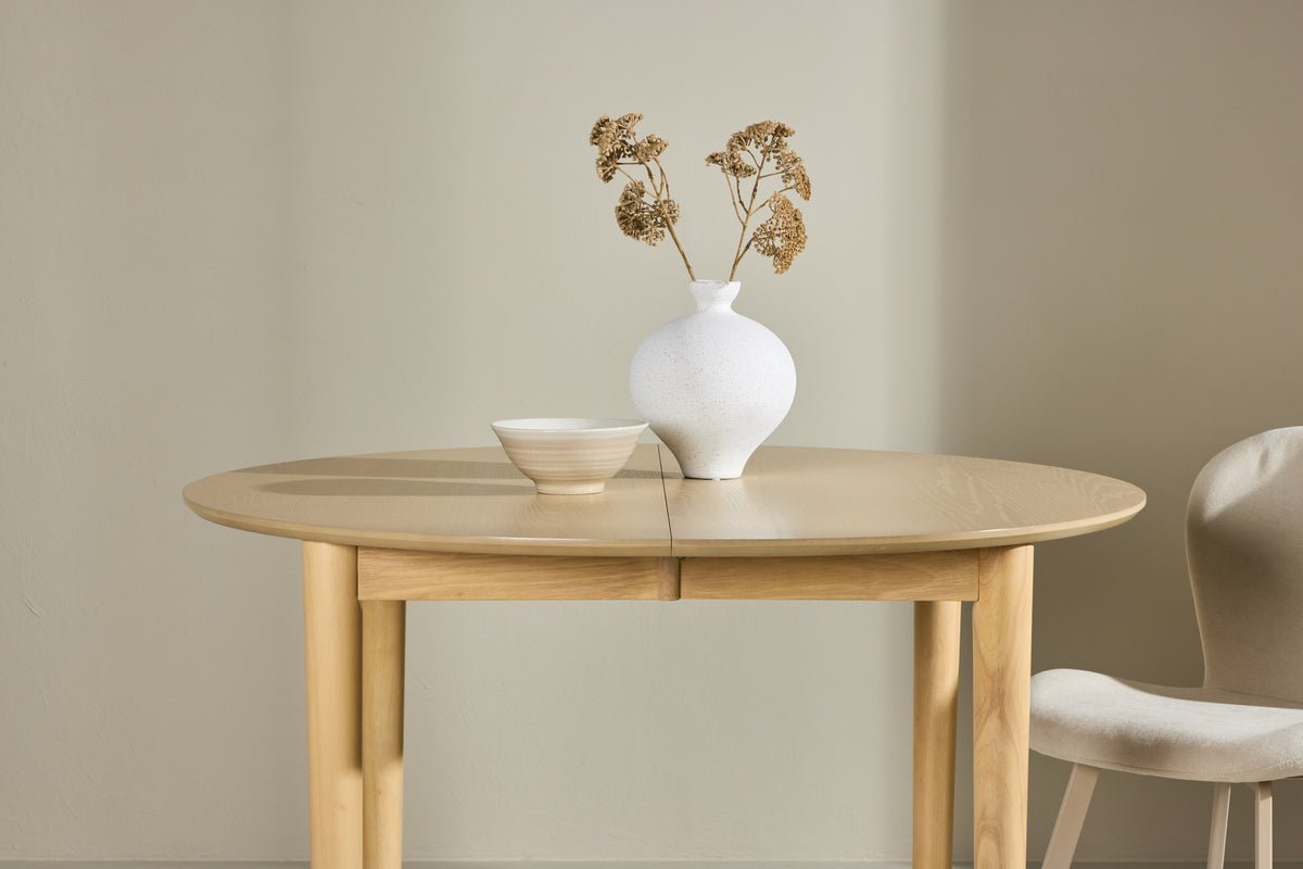 Esstisch Facile - ovaler ausziehbarer Esstisch getüncht