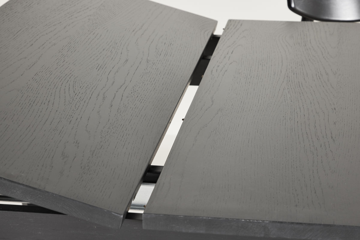 Table à manger Wainui - fabriquée en bois de chêne robuste