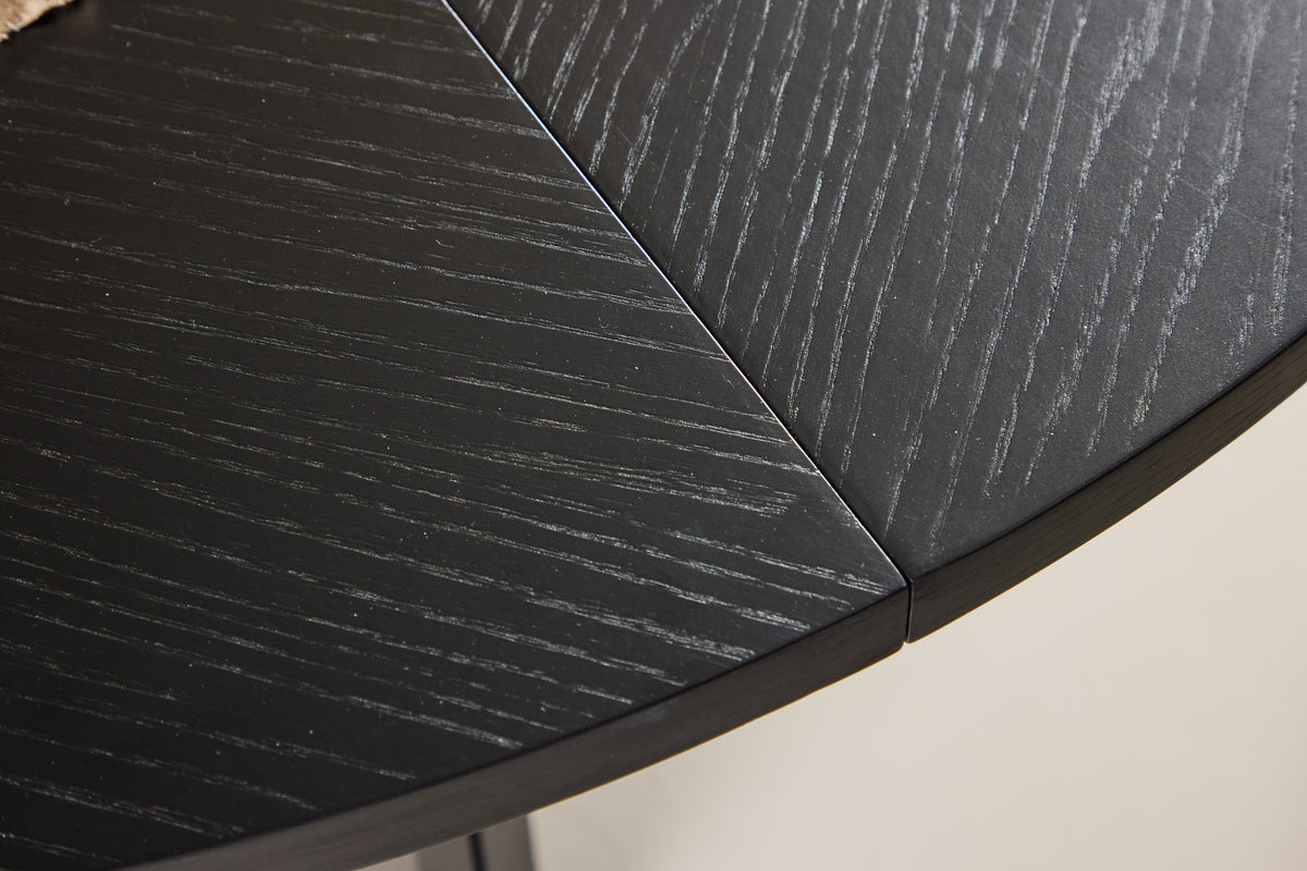 Table à manger Zephyr - l'équilibre parfait entre fonctionnalité et style