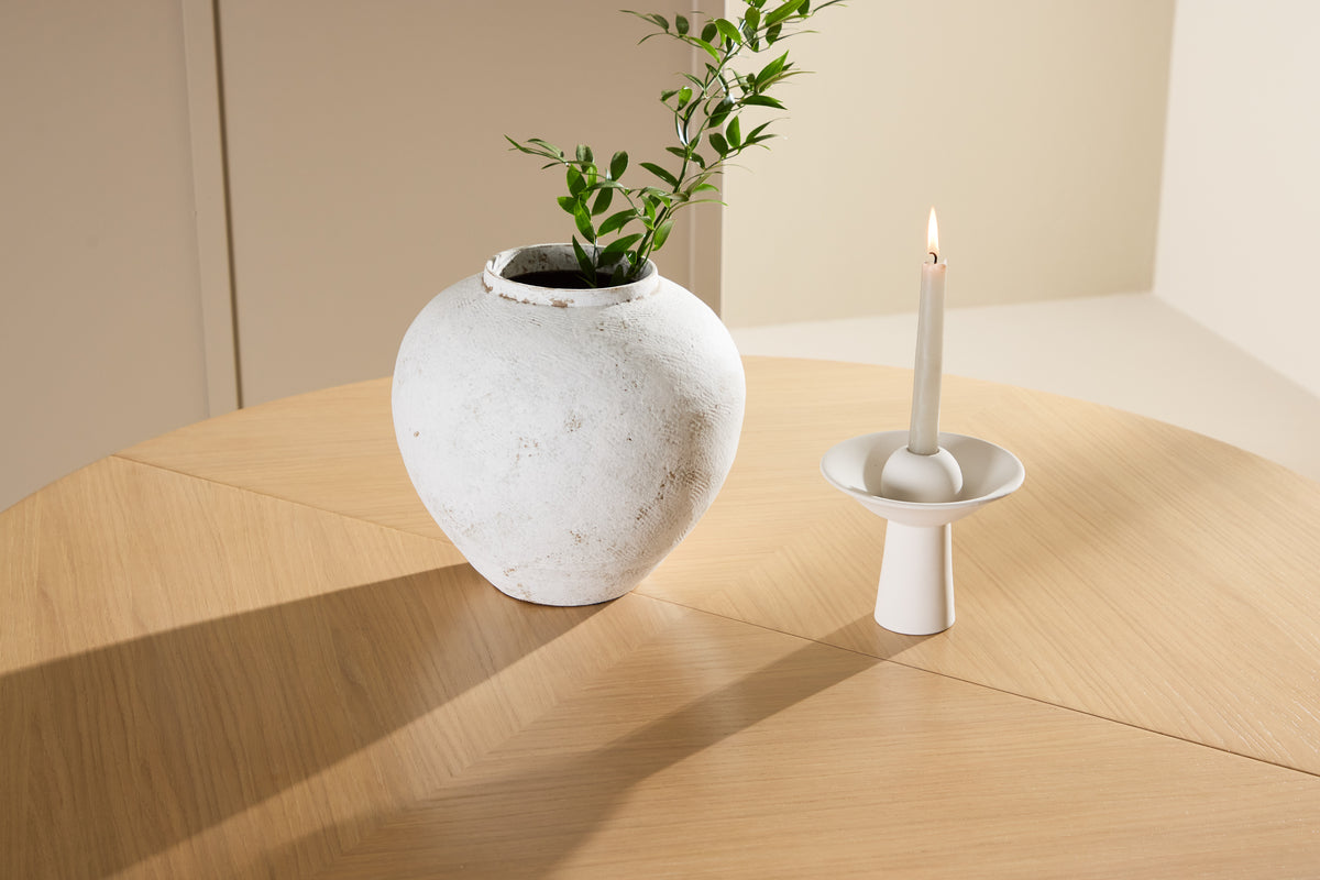 Table à manger Zephyr - l'équilibre parfait entre fonctionnalité et style